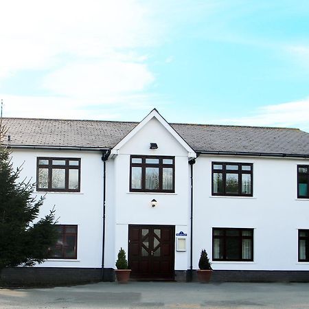 Vale Park Hotel Barry Esterno foto